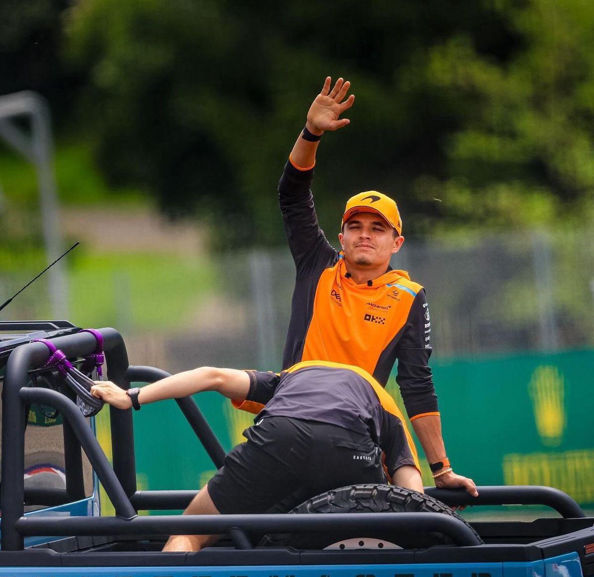 란도 노리스랑 오스카 피아스트리 억까 사진 ㅋㅋㅋ